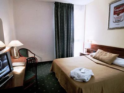 Euro Hotel 4*
